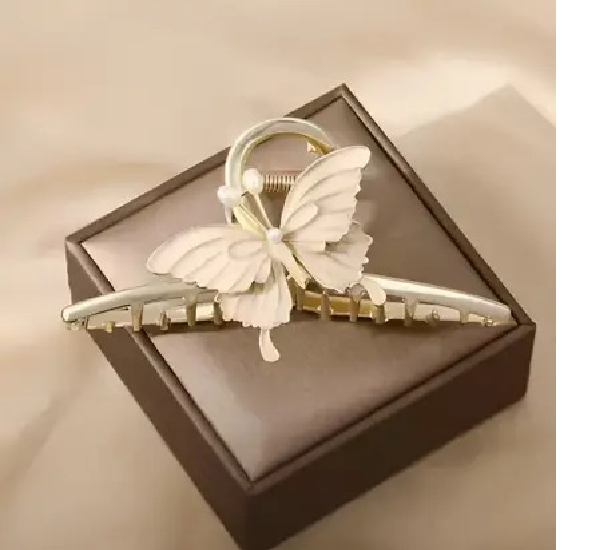 Freebies Gold Butterfly Hair Clutcher with Pearl Chains – Elegant Hair Clip for Women & Girls | Party & Bridal Hair Accessory Pack of 1