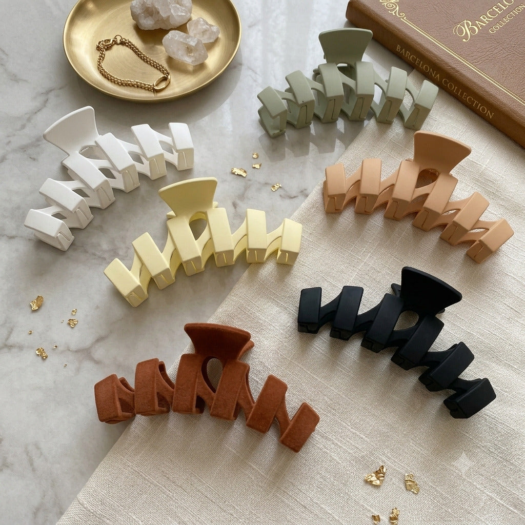 Ying Yang Hair Clutcher for Women | Matte Strong Hold Hair Claw Clip | Korean Stylish Hair Accessories | Non Slip Hair Clutcher