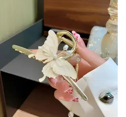Freebies Gold Butterfly Hair Clutcher with Pearl Chains – Elegant Hair Clip for Women & Girls | Party & Bridal Hair Accessory Pack of 1